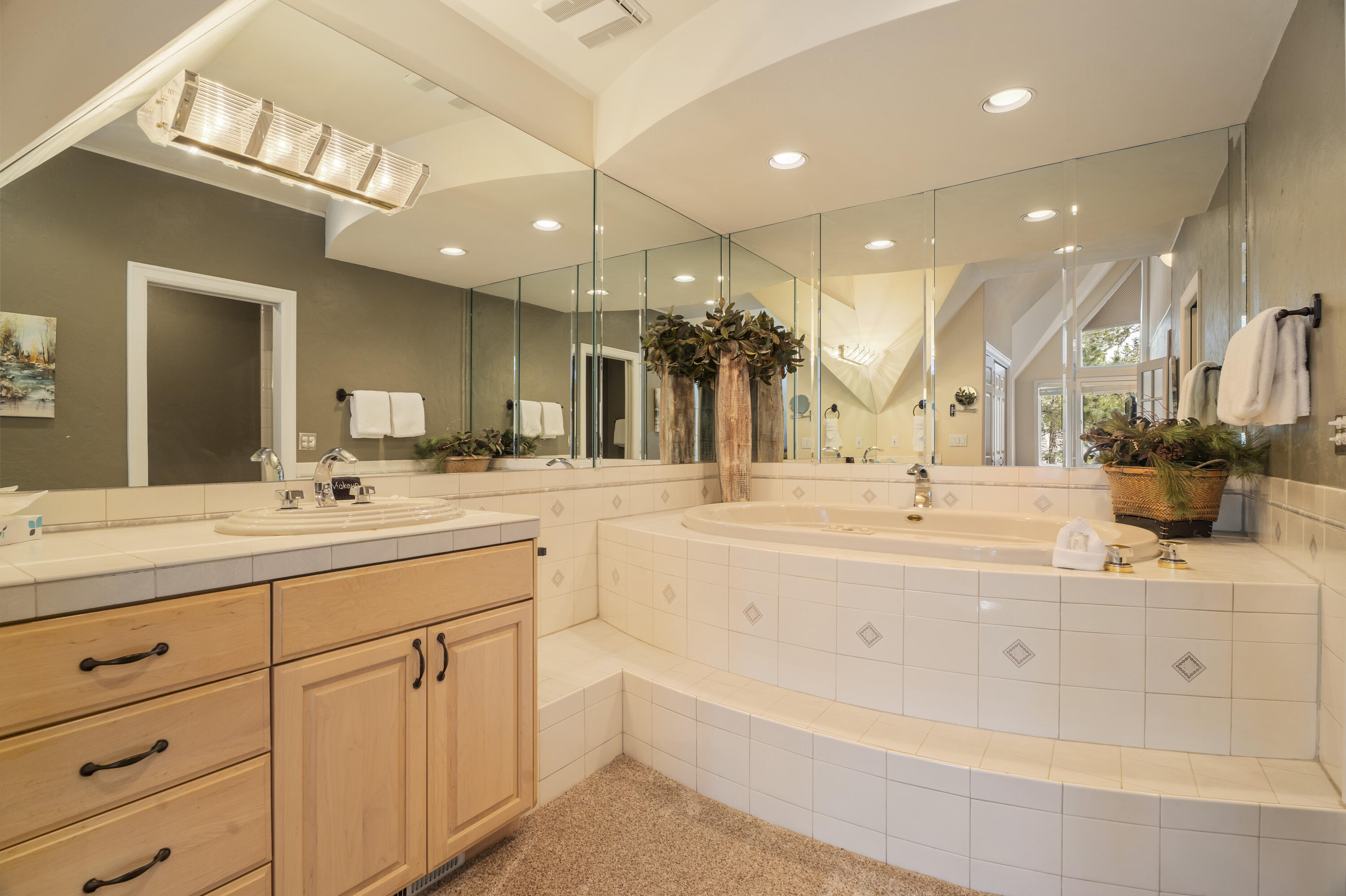 StoneTH - Residential
