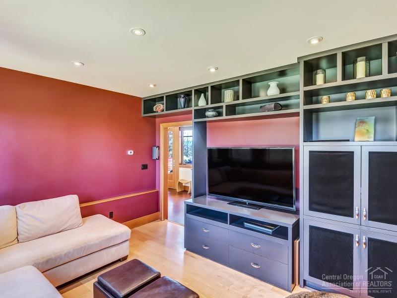 Skyliner Summit - Residential