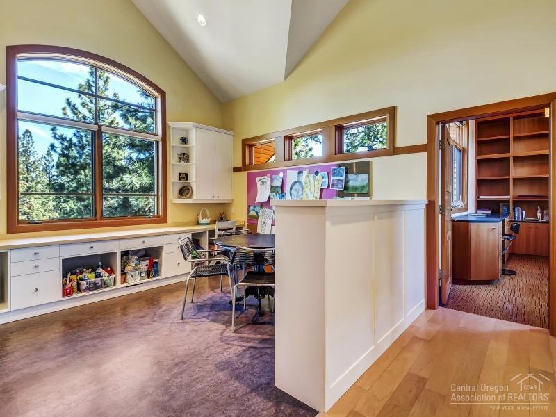 Skyliner Summit - Residential