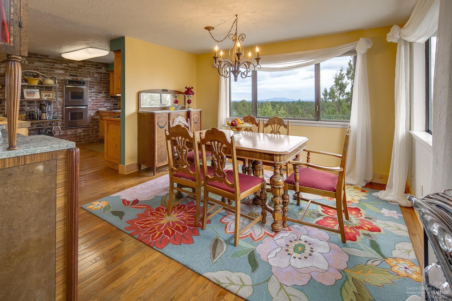 Howells Hilltop - Residential