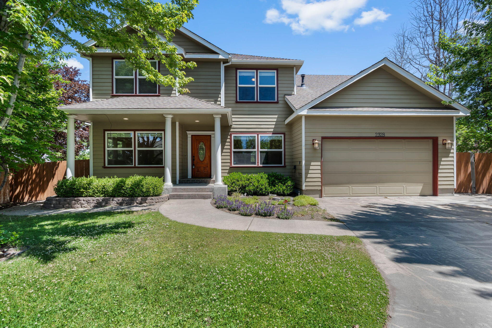 Oak Tree - Residential