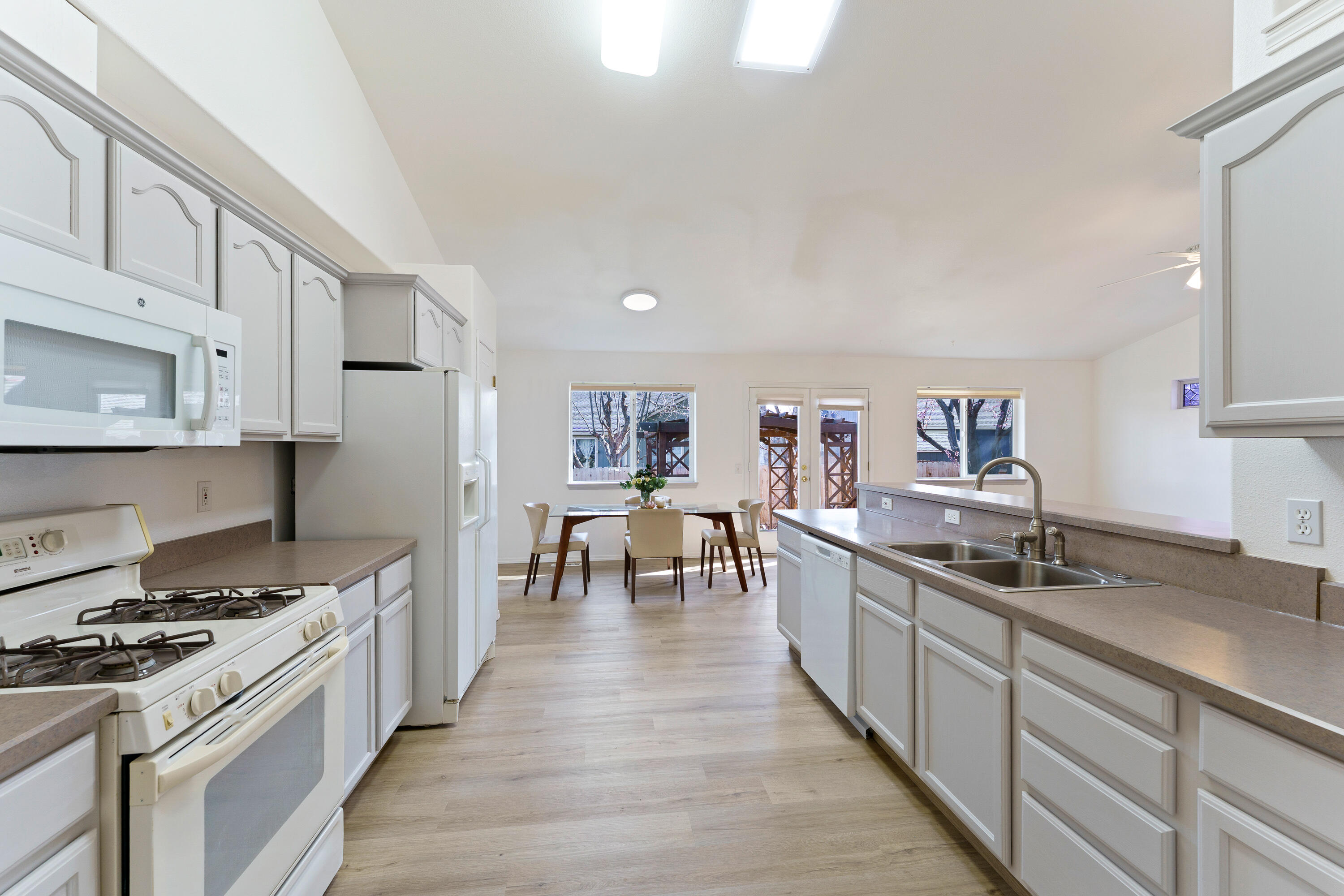 Sunpointe - Residential