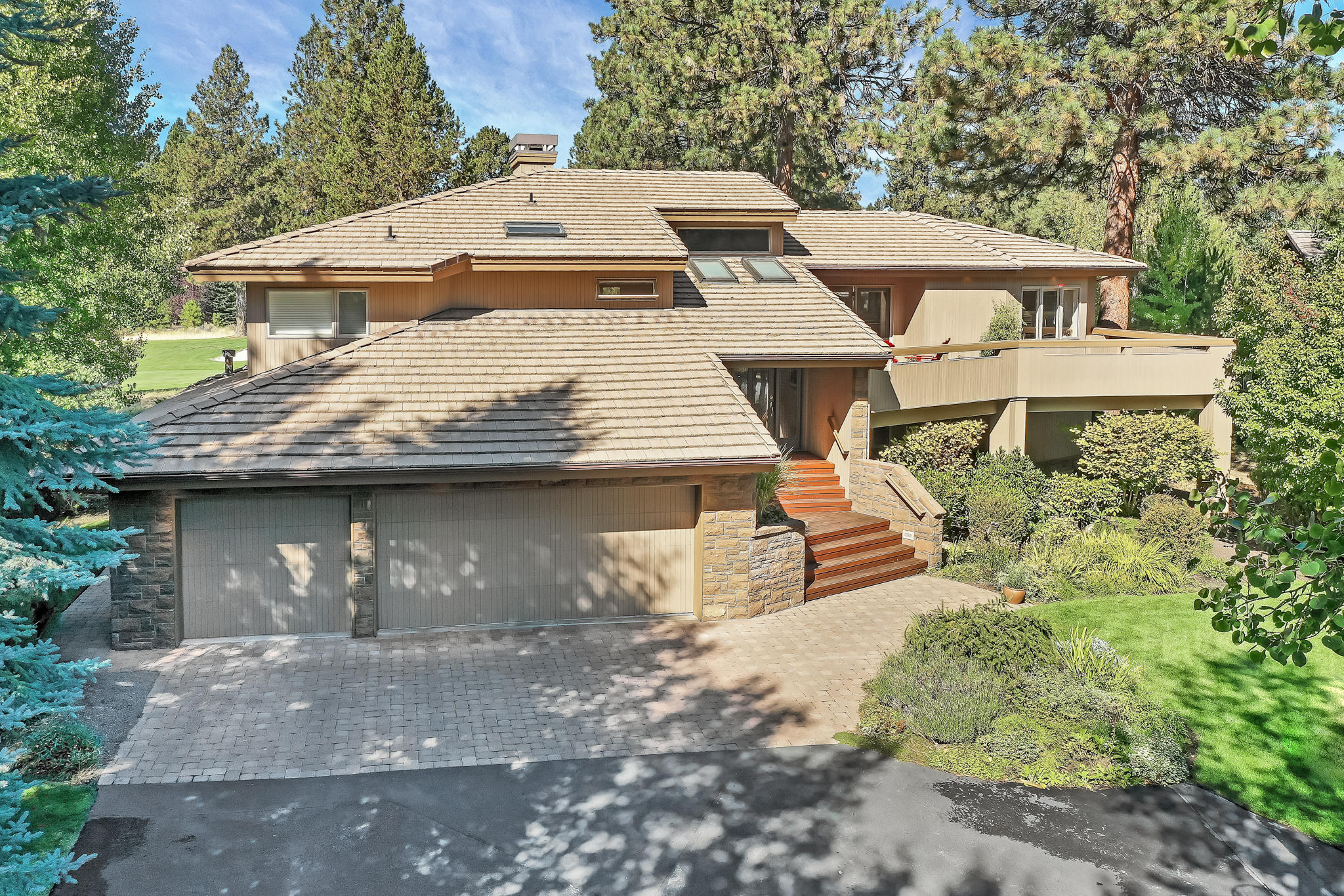 Broken Top - Residential