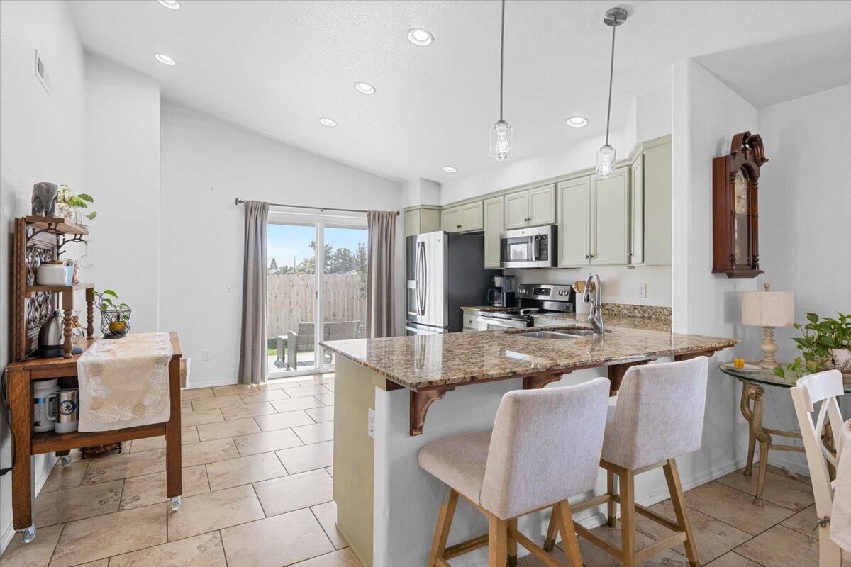 High Pointe Meadows - Residential
