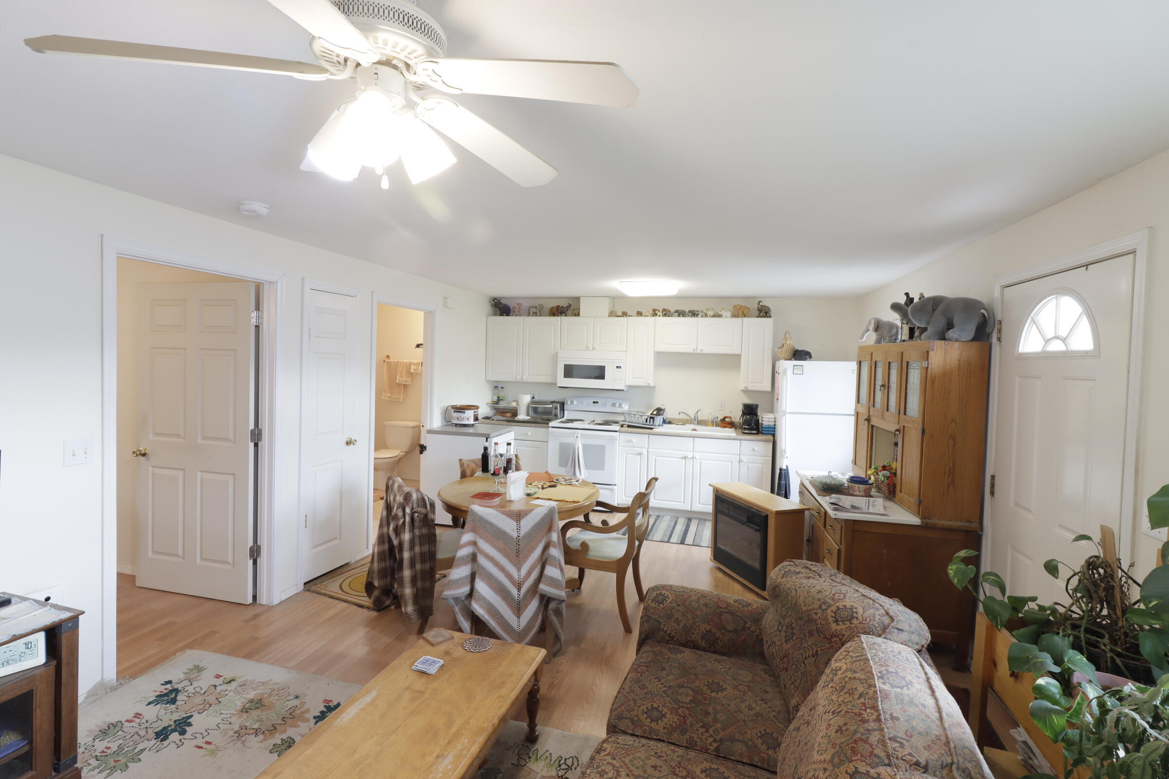 East Valley View Est - Residential Income