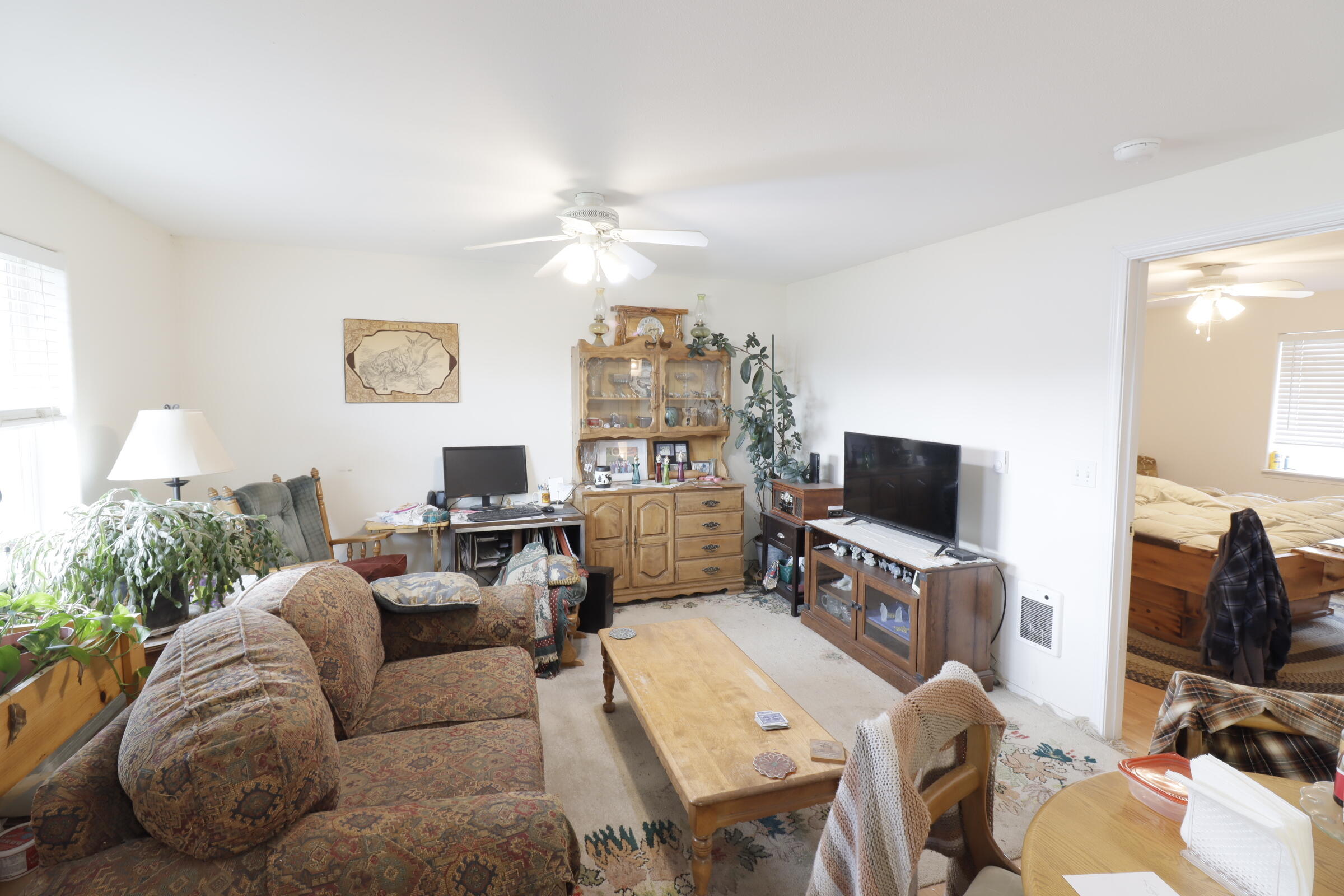East Valley View Est - Residential Income