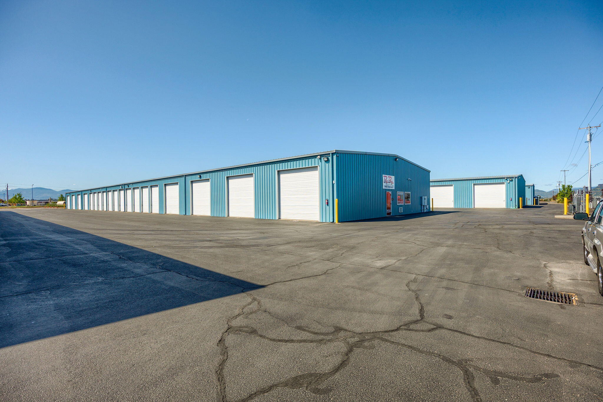 Avenue GIndustrial Subdivision - Commercial Sale