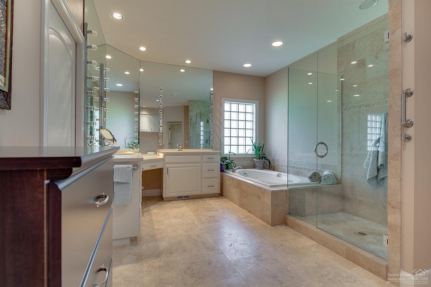 Awbrey Butte - Residential