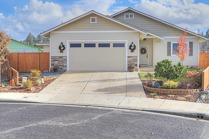 Beautiful 1882 sq. ft. 3 bedroom, 2 bath home set at the end of a cul-de-sac on a large lot (.19) in Desirable Maurer Meadows; a quiet and secure neighborhood just minutes from shopping, hospital, theater, restaurants and bike path. 9 ft ceilings, granite slab counters, gorgeous backsplash, hardwood floors, open floor plan, large kitchen w/breakfast bar island, s/s appliances, loads of cabinets & counter space. Master Suite w/ huge walk-in closet, beautiful tile shower, pocket door, sky light, dbl sinks. Split layout. Spacious great room w/ infra-red fireplace. Oversized 2 car-garage w/ tons of cabinetry, epoxy sealed floor, great all-purpose space.  Covered back patio w/ canned lights & fan. Low Energy Bills (per seller). 10 x 14 gazebo, shed, tastefully landscaped front & backyard w/ sprinklers & drip irrigation. Home Warranty.