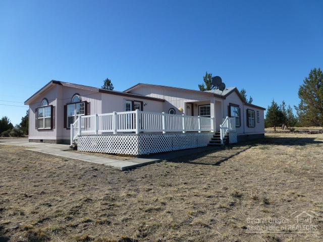 HUD Home in Crooked River Ranch with stunning Canyon & Mt. Views! Well kept 3 bed/2 bath home with large master suite, built-in office type area off the master, large laundry room with utility sink, & additional office with separate entrance between the laundry room & attached garage. Home also has both living & family rooms, as well as formal dining & breakfast nook. Available beginning 9/16/14. Owner Occupant, Nonprofit & Govt Agency purchasers only through 09/30/14. Assessor shows 1902sf/appraiser 2039.
