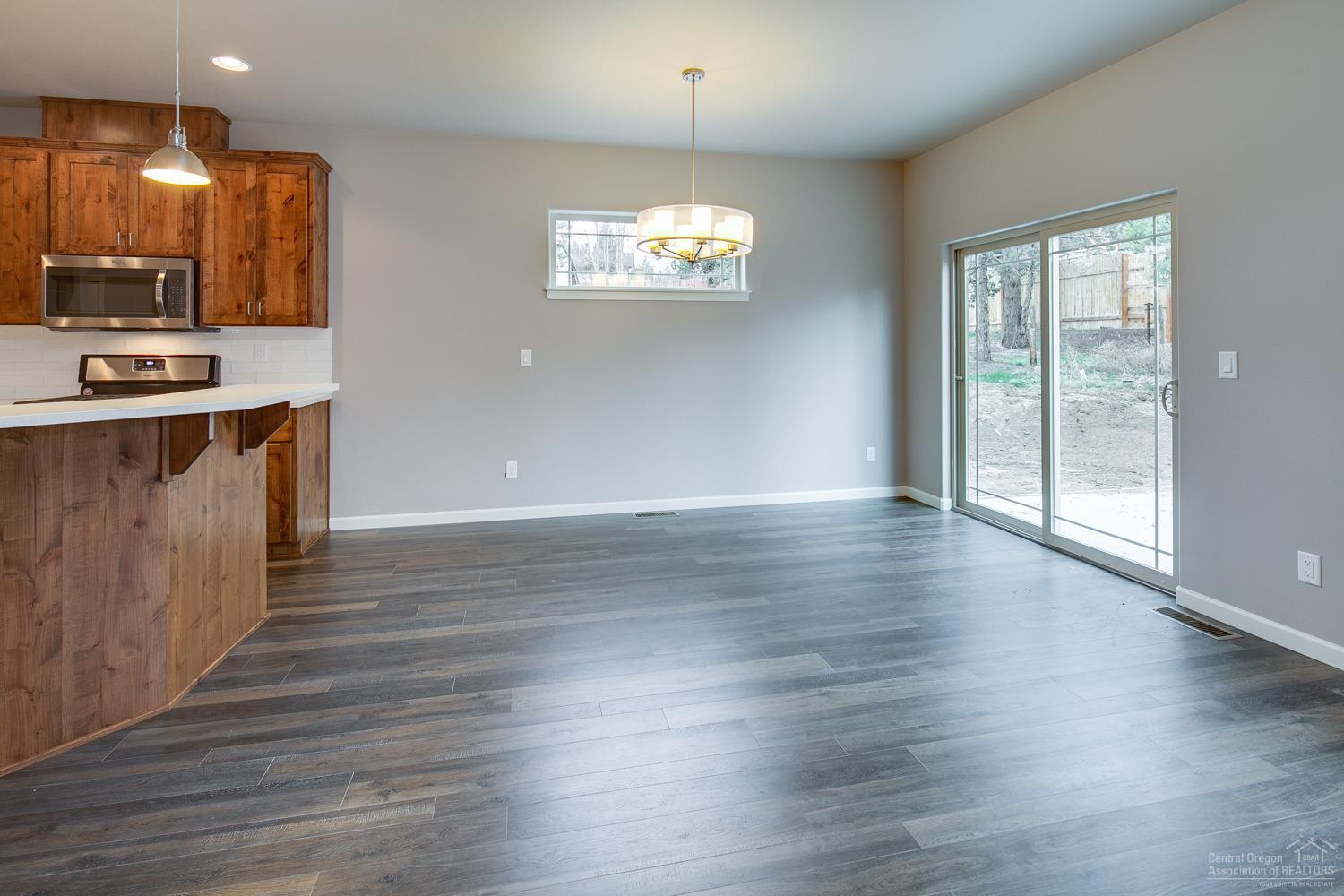 Kian Canyon - Residential