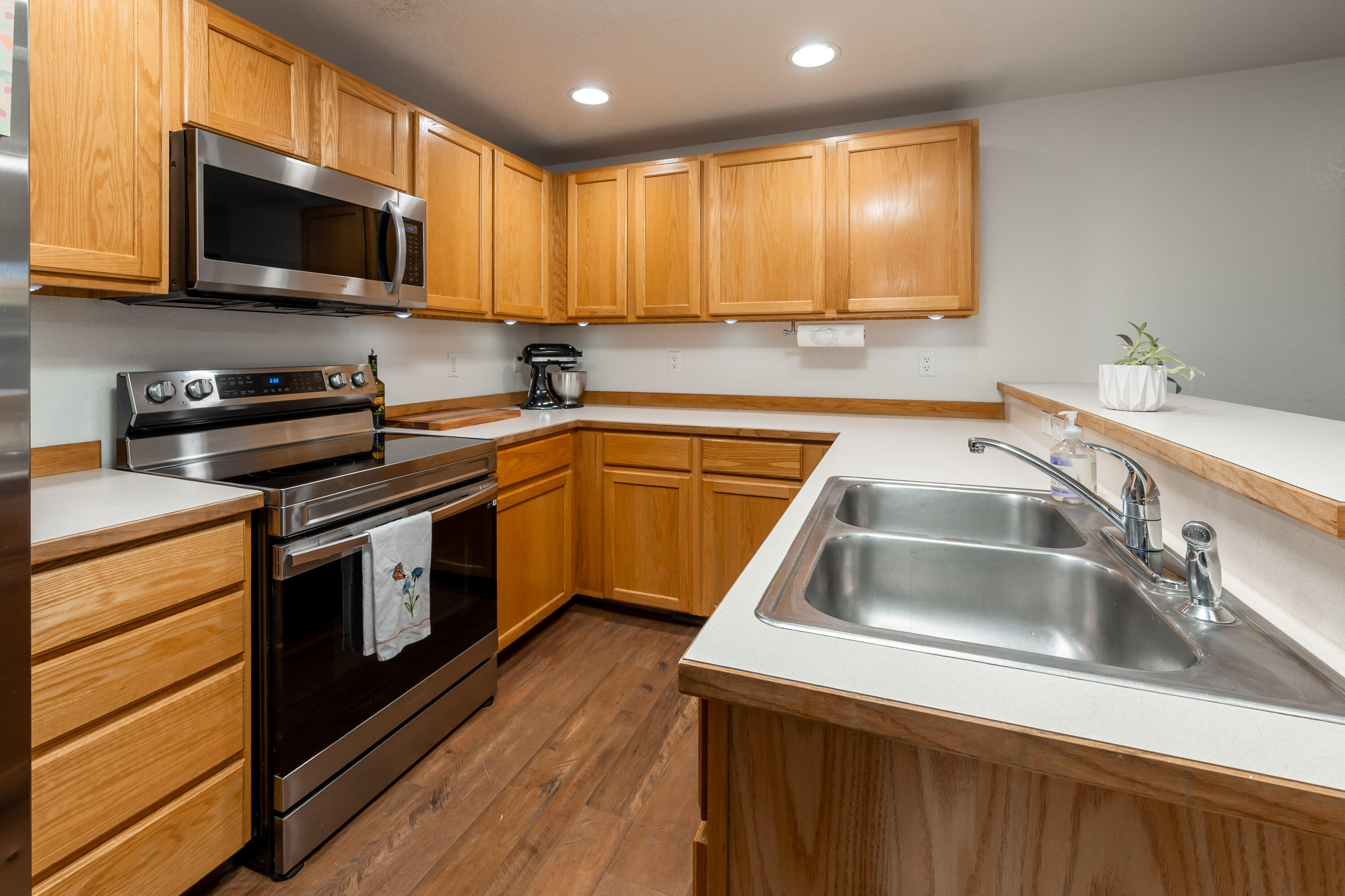 Sage Townhomes Condo - Residential