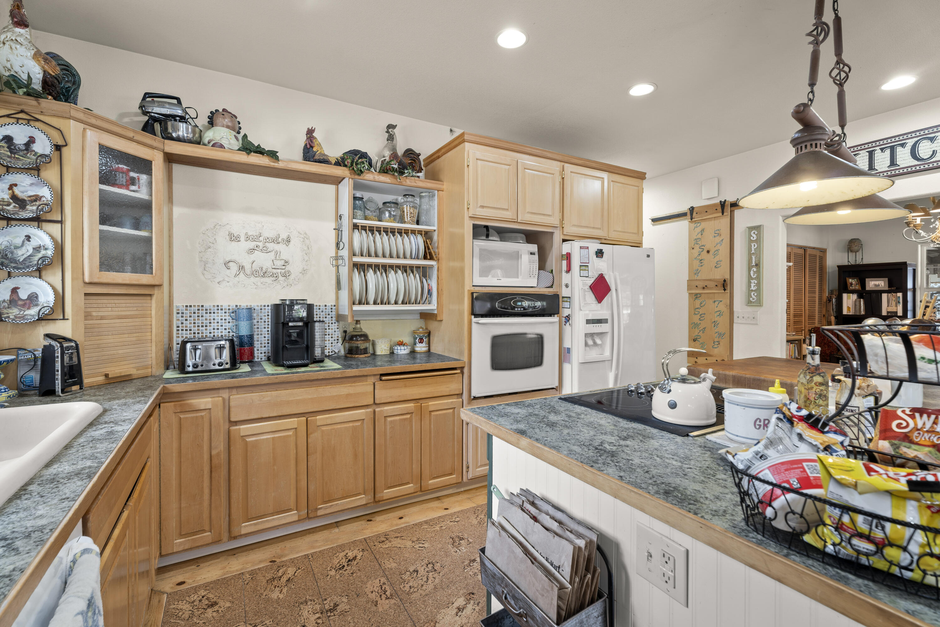 Wagon Trail Acreages - Residential
