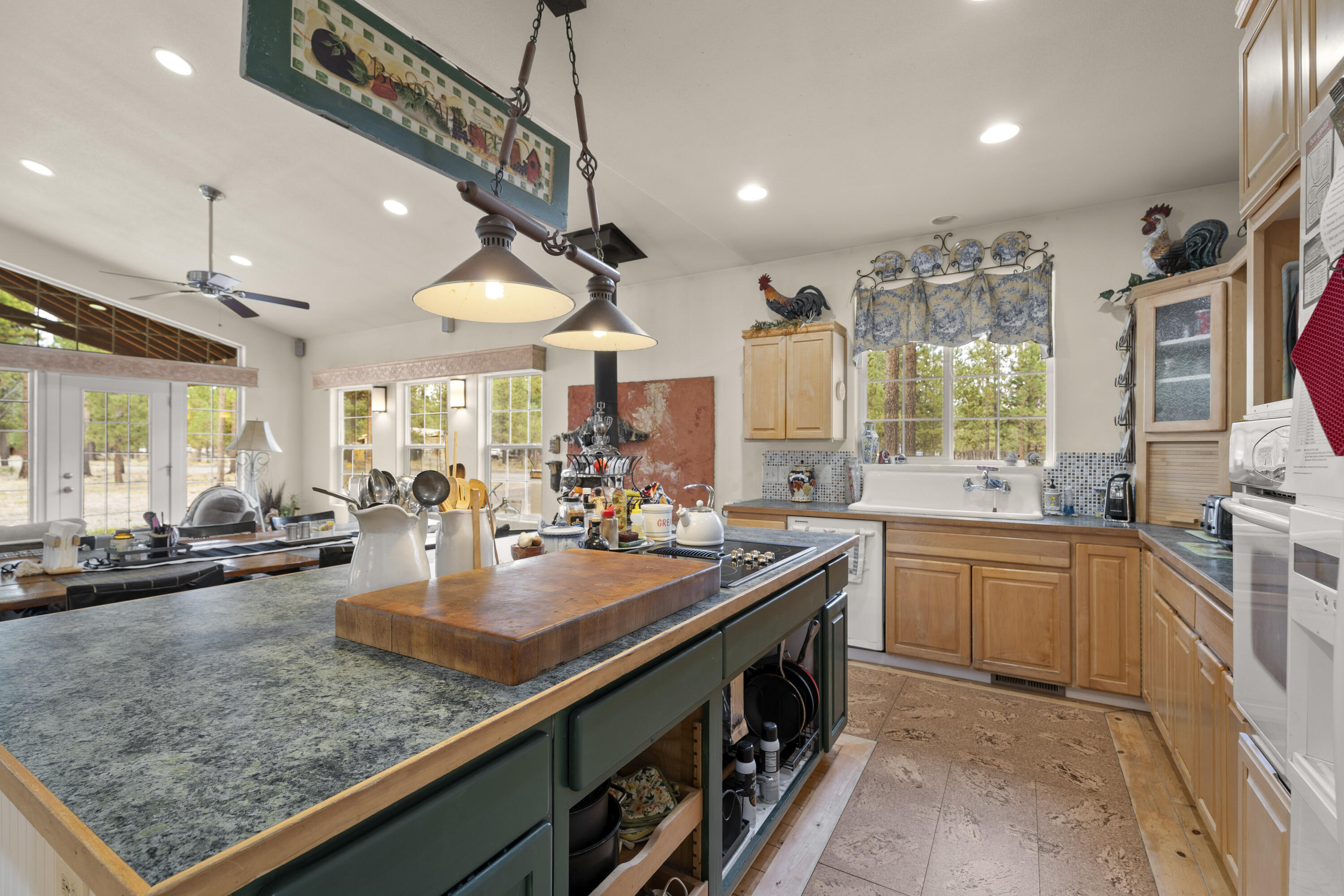 Wagon Trail Acreages - Residential
