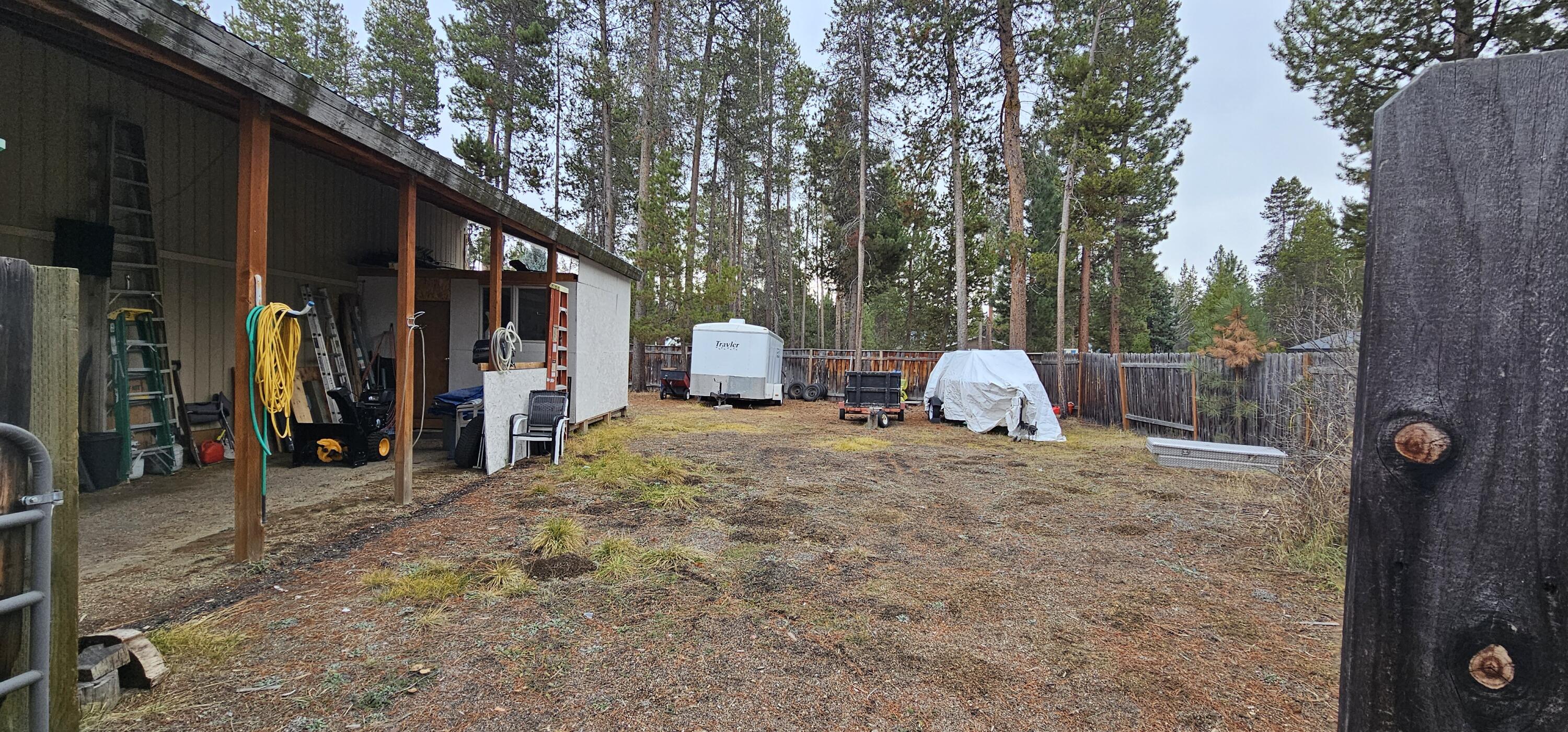 Wagon Trail Acreages - Residential