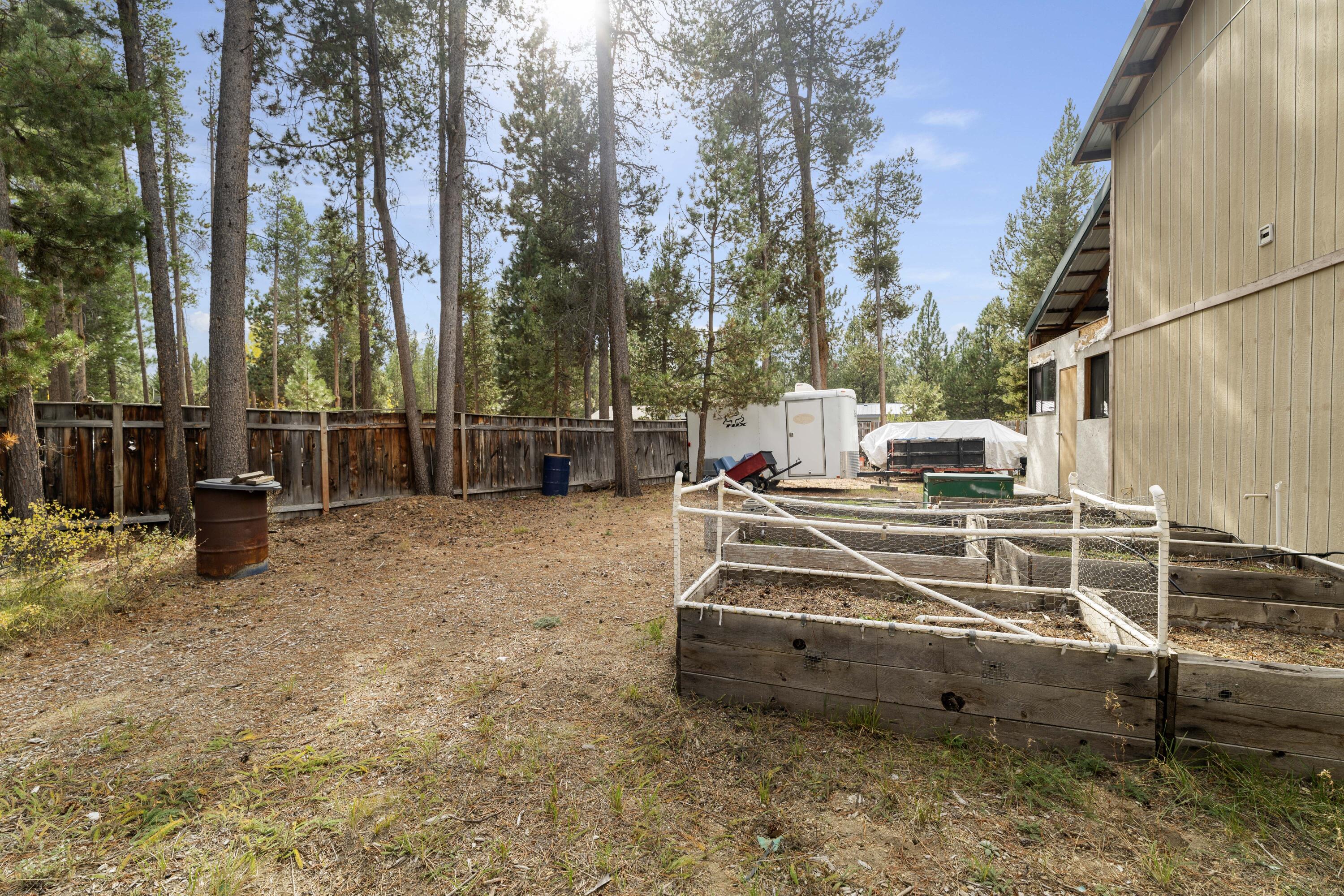 Wagon Trail Acreages - Residential