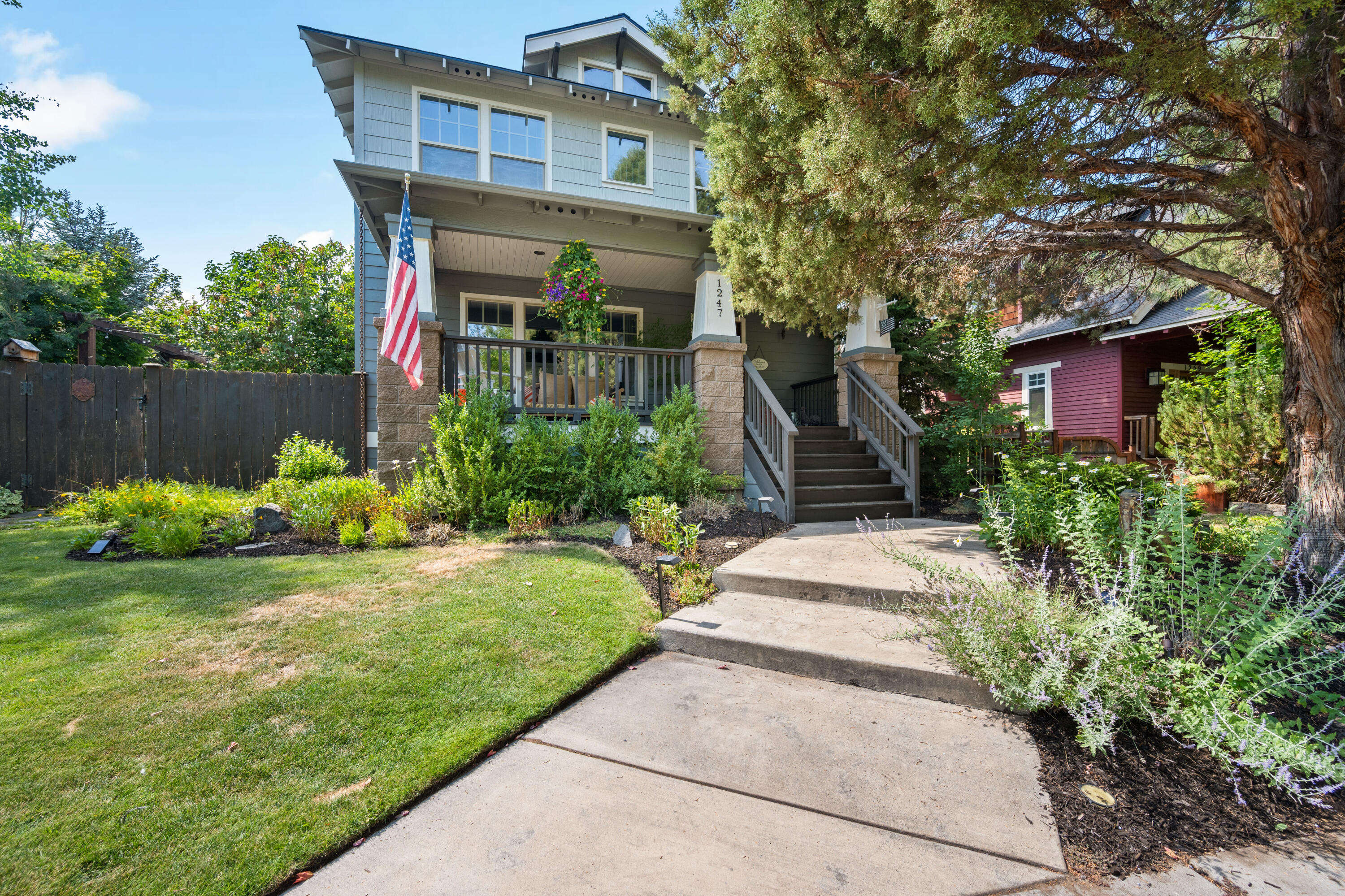 Located in the desirable Northwest Crossings and just steps away from   dining, entertainment, schools, the Saturday market and more.  This newly renovated home, including a new roof (2022), is on a large lot with an amazing fenced back yard for entertaining with a deck that features a spa, gas fire pit and gas barbecue. 
This home includes 4 bedrooms, an office downstairs that can serve as a 5th bedroom, and a bright loft. The Cascade mountains can be enjoyed from the upstairs loft and two large bedrooms. Enjoy all Bend has to offer from this great location.