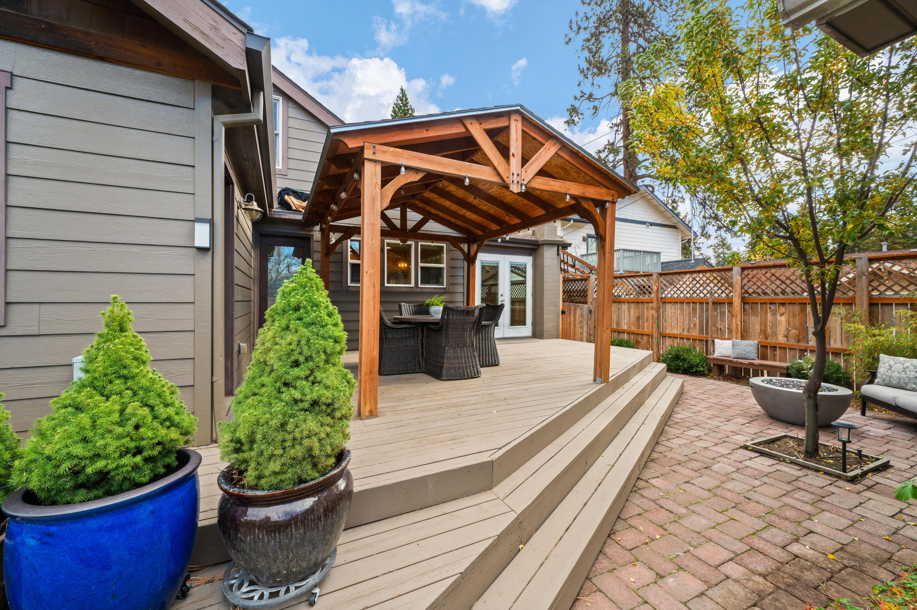 River Terrace - Residential