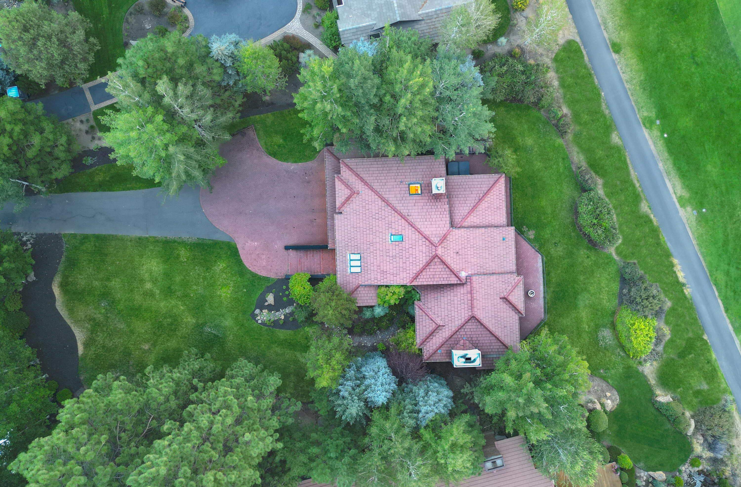Broken Top - Residential