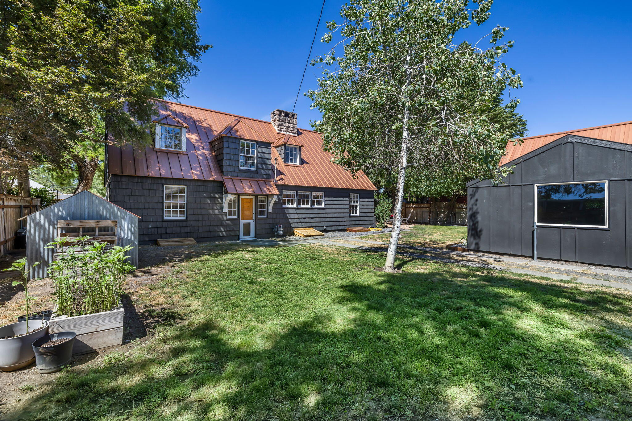 PrineVille - Fourth - Residential