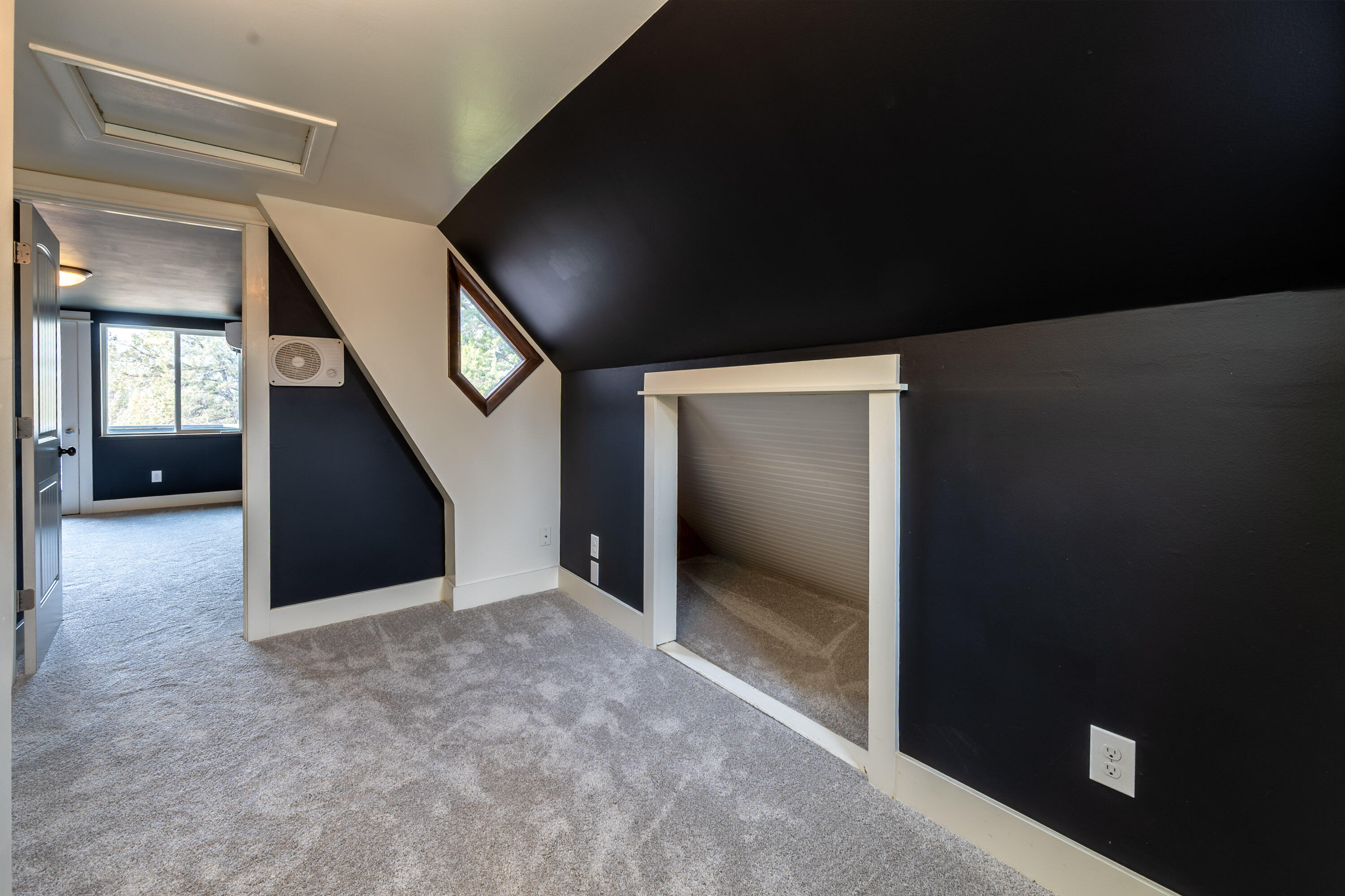 Howells Hilltop - Residential