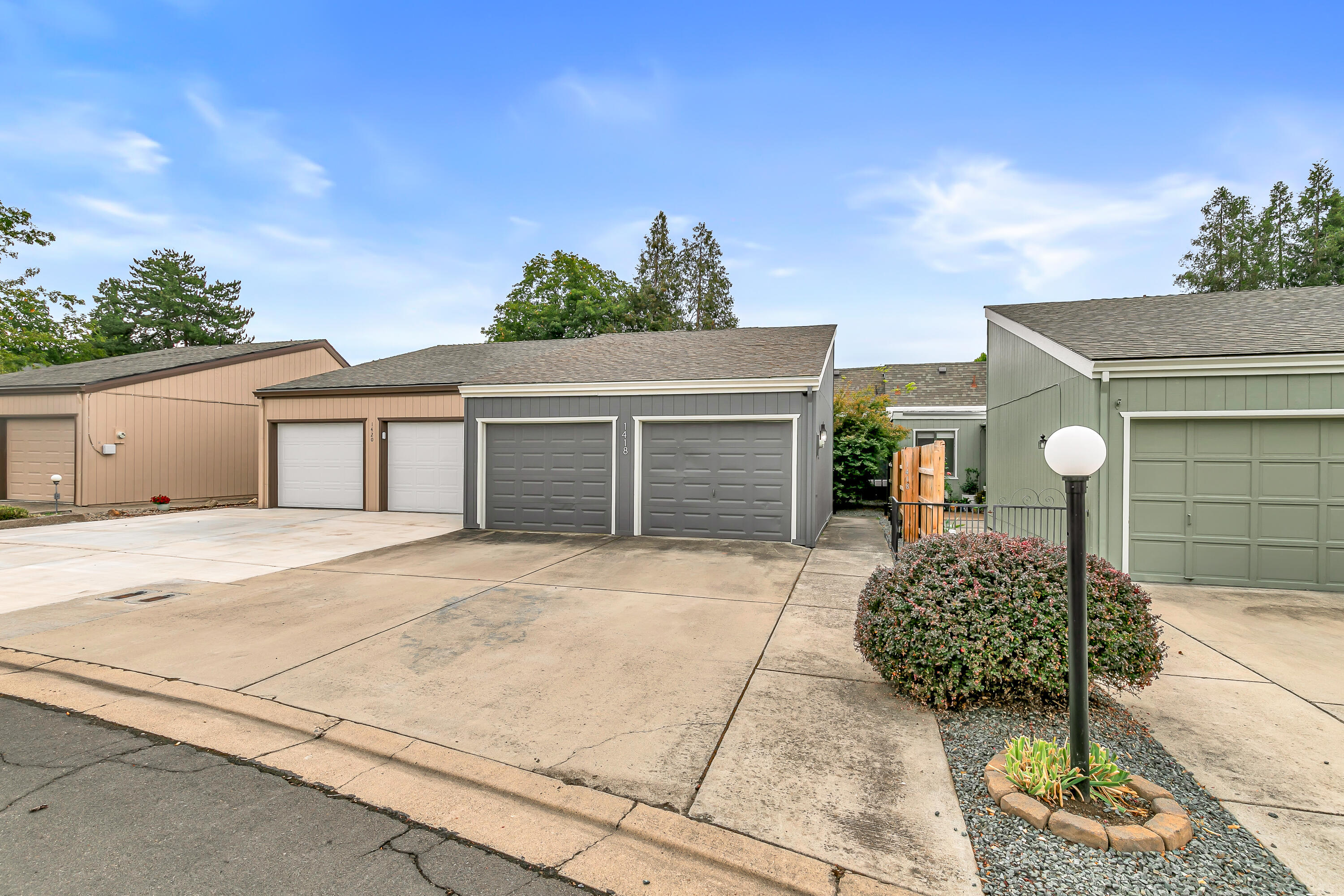 Medford Heights Townhouses Subdivision - Residential