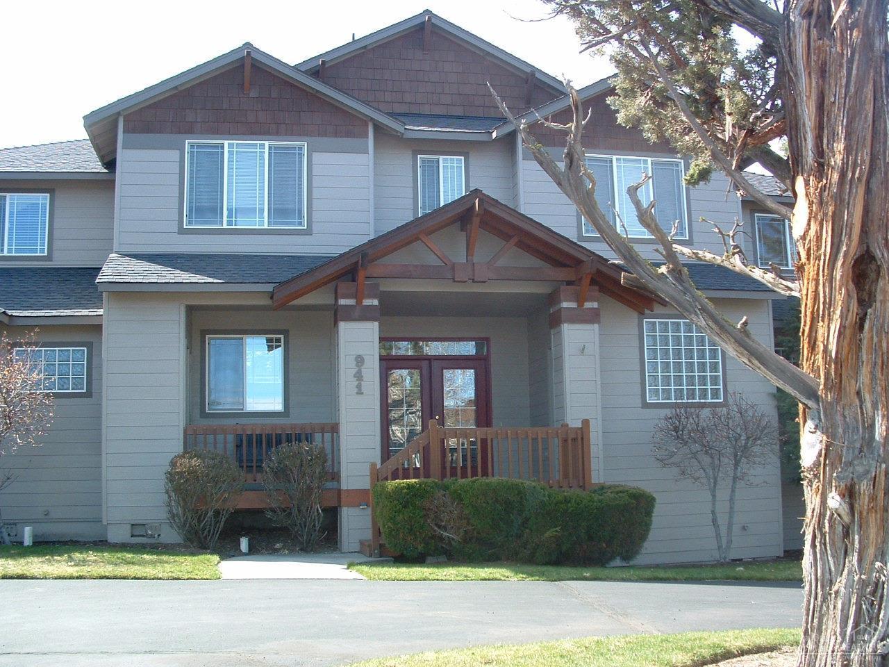 Great Golf Course 4 Bed/3.5 Bath Townhome with 2 Master Suites 2,074 Sq Ft. New Carpet in Great Room. Master on Main and one up. New Stainless Refrigerator. Murphy bed, Bunk beds and Queen in quest quarters. Elegantly Furnished-move in ready. Or Hot Springs-Hot Tub 1 yr old. Large Kitchen with Island, Tile floors. Great Front porch,Large Rear Deck on Golf Course. Enjoy All the Amenities Eagle Crest has to Offer 3 Golf Courses, 3 Sports Centers, Indoor/outdoor Swimming Basketball Tennis, Miles Walking paths.