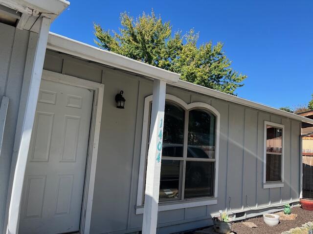 Great Opportunity for first time home buyer or investor. This charming 2 bedrooms and 1 bathroom home is 714 sq ft. Hardwood floors in Living room and bedroom, vinyl floors in kitchen and bathroom. Double pane vinyl windows. Carport Enclosed into an 11x13 Bonus room not included in total sq. ft. Fenced backyard with storage and garden area. Convenient location close to downtown, restaurants and hospital. Come check it out today!