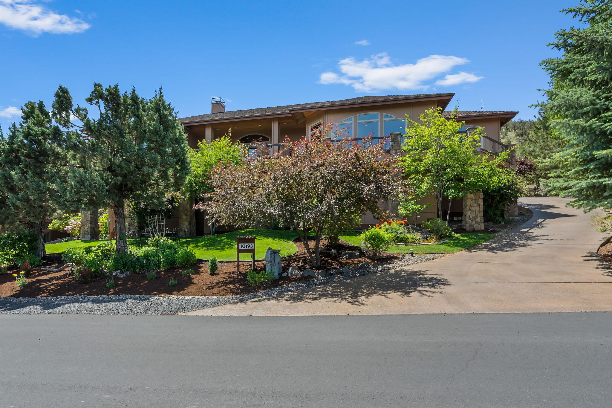 Eagle Crest - Residential