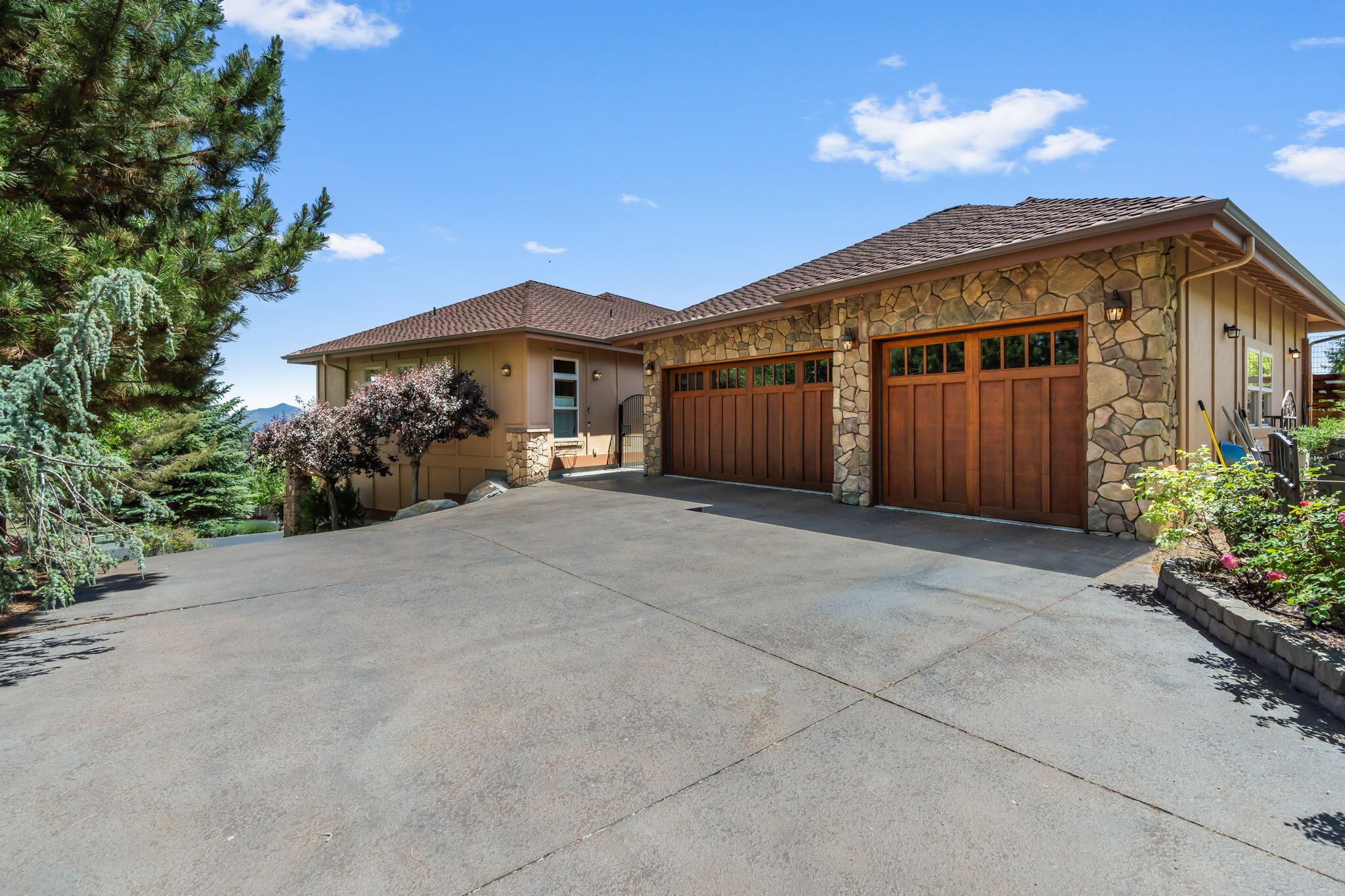 Eagle Crest - Residential
