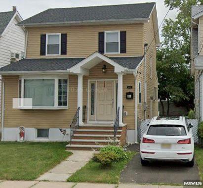 Beautiful and spacious single-family home for rent featuring 3 bedrooms and a functional layout designed for comfortable living. The first floor offers a bright living room, formal dining room, and spacious kitchen. Hardwood floors throughout add warmth and character to the home. Enjoy a private yard, large deck, and driveway parking. Generous indoor and outdoor space provides the perfect setting for everyday living and entertaining. Conveniently located with easy access to major highways, public transportation, shopping, schools, parks, and other local amenities. A wonderful rental opportunity combining comfort, space, and an excellent commuter-friendly location. Available for immediate occupancy.