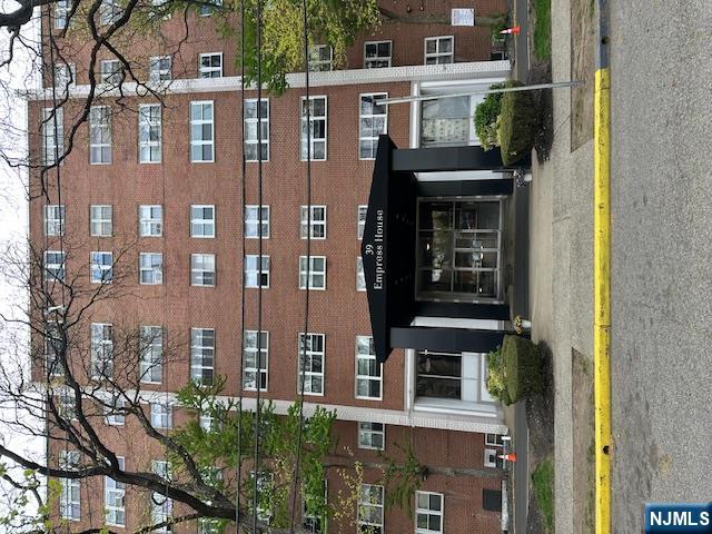 Large Well Maintained One Bedroom Condo - includes Large Entrance Foyer, Living Room, Dining Area, Kitchen, Full Bath & Plenty of closets. Elevator Building, Doorman, Laundry on site, Fitness Center, Community Room and Outdoor Pool. One assigned parking space.