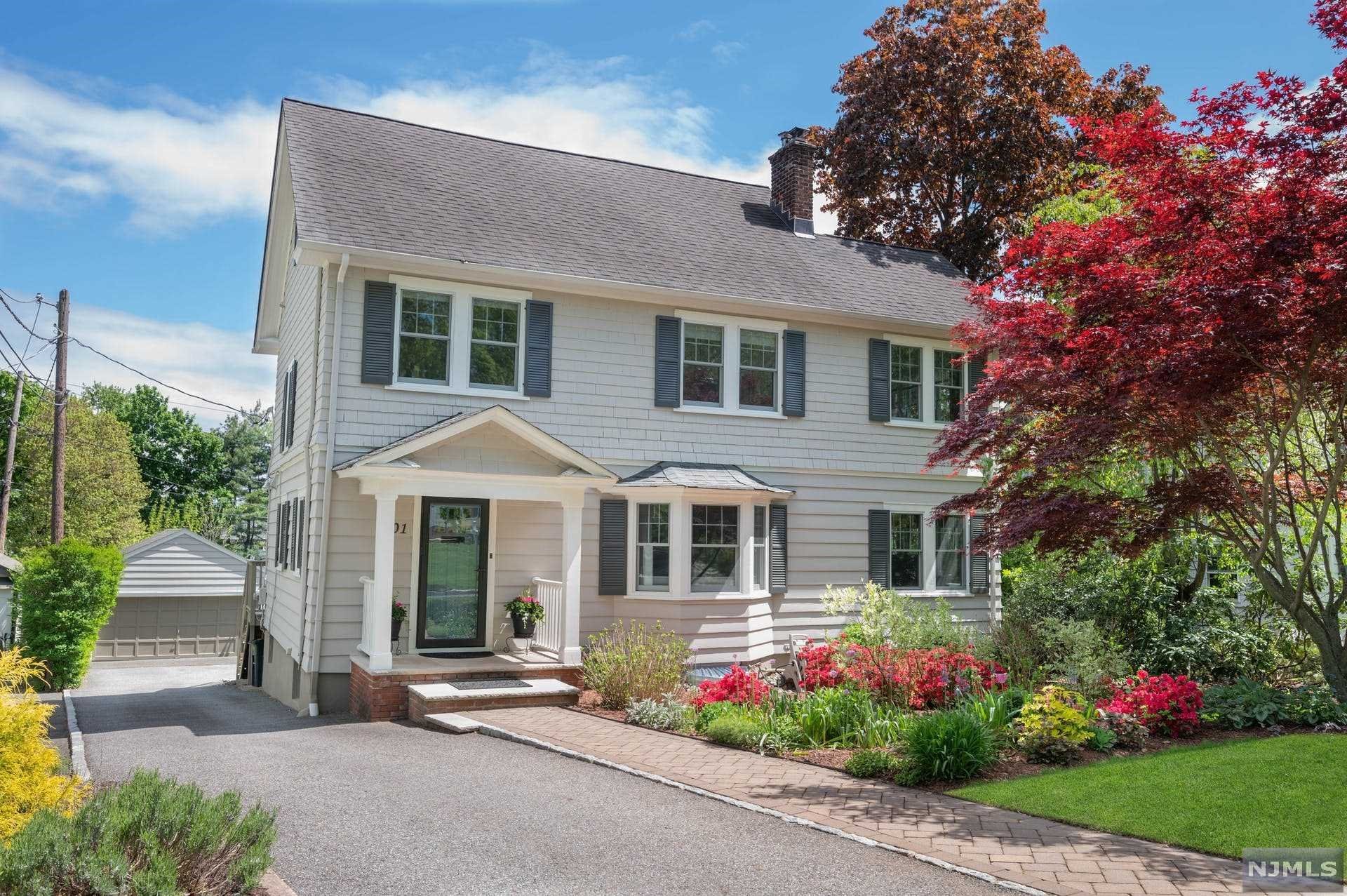 "Best in Show" in the heart of Upper Montclair, this pristinely maintained and updated side-hall colonial is blocks from charming Watchung Plaza with NYC direct train service, shops, schools, and multiple parks. Uniquely layered with modern and multi-functional living and WFH spaces, this home features an open concept kitchen, four well scaled BR's, 3 baths, Central AC, and a darling screened-in porch. The basement rec room offers a walk-out to a perfectly pretty paved patio and a lovingly nurtured garden with a flat yard that's move-in ready for it's next lucky owners!