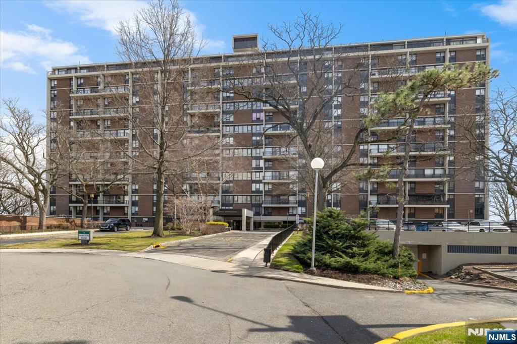 Must-See, Well-Maintained Co-op in Prime Fort Lee Location! Welcome to Horizon, where convenience meets comfort. This well-maintained unit features a spacious living and dining area with access to a private terraceâ€”perfect for relaxing or entertaining. The generously sized primary bedroom is complemented by a full hallway bathroom. Enjoy a full-service lifestyle with amenities including a 24-hour doorman, two swimming pools, tennis courts, and a fitness center. Ideally located with an easy commute to NYC and close proximity to shopping, dining, and schools. Monthly fees: HOA $1,518.36 + assessment $368.75 + cable/internet $71.54 + amenity fee $20 (TOTAL MONTHLY $1,978.65). Co-op requirements: 4:1 income-to-debt ratio. Cash buyers with no debt must show a minimum income approx. $95K. Parking available for an additional fee (verify with management availability).