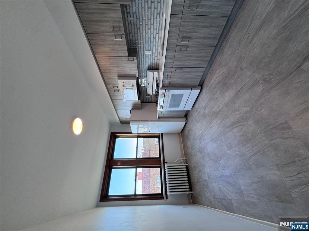 MOVE RIGHT INTO THIS LARGE NEWLY RENOVATED ONE BEDROOM IN A QUIET BUILDING IN THE HEART OF CLIFFSIDE PARK WITH EASY ACCESS TO ALL TRANSPORTATION. GLEAMING HARDWOOD FLOORS, TALL CEILINGS, EAT IN KITCHEN, WITH WINDOW AND NEW APPLIANCES, QUARTZ COUNTERTOP WITH BACKSPLASH, BIG ROOMS WITH AMPLE CLOSETS