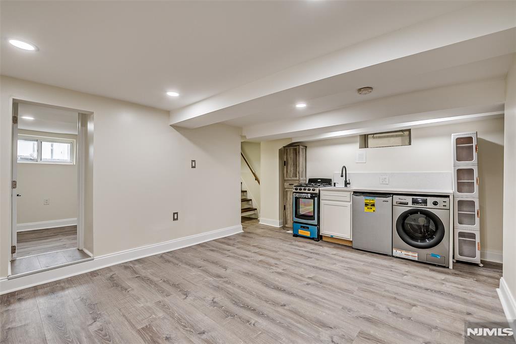 Renovated Unit with 2 bedrooms, 1 full bath, kitchen, dining /living combination, with granite countertop and stainless-steel appliances and washer/dryer combo, with one car parking in the Prime location in Bayonne. Conveniently located, walking distance to Light Rail on 34th St to Downtown Jersey City and Weehawken ferry.