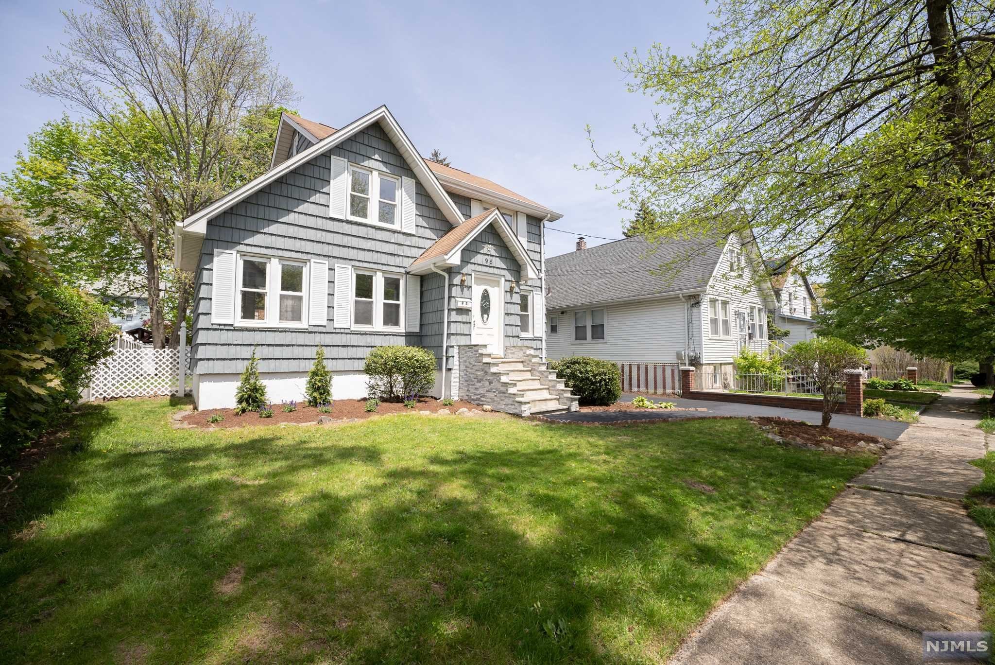 Beautiful renovated colonial home with 4 bedrooms and 1 and half baths, fully finished basement, ready for new owner. Located in a desirable neighborhood close to houses of worship, NYC transportation, school, shopping and parks.