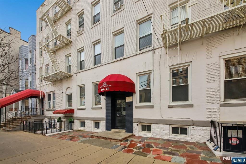 Welcome to Union City â€” one of Hudson Countyâ€™s most established and vibrant communities! This spectacular condo is ideally situated in a prime locationâ€”step outside and enjoy NYC skyline views. Offering exceptional value, perfect for an owner-occupant or an investor looking to begin or expand their portfolio. Enjoy easy access to transportation, including both bus and rail options, for a quick commute into New York City. Conveniently located near restaurants, shopping, parks, and so much more. You will not want to miss this opportunity â€” schedule your appointment today!