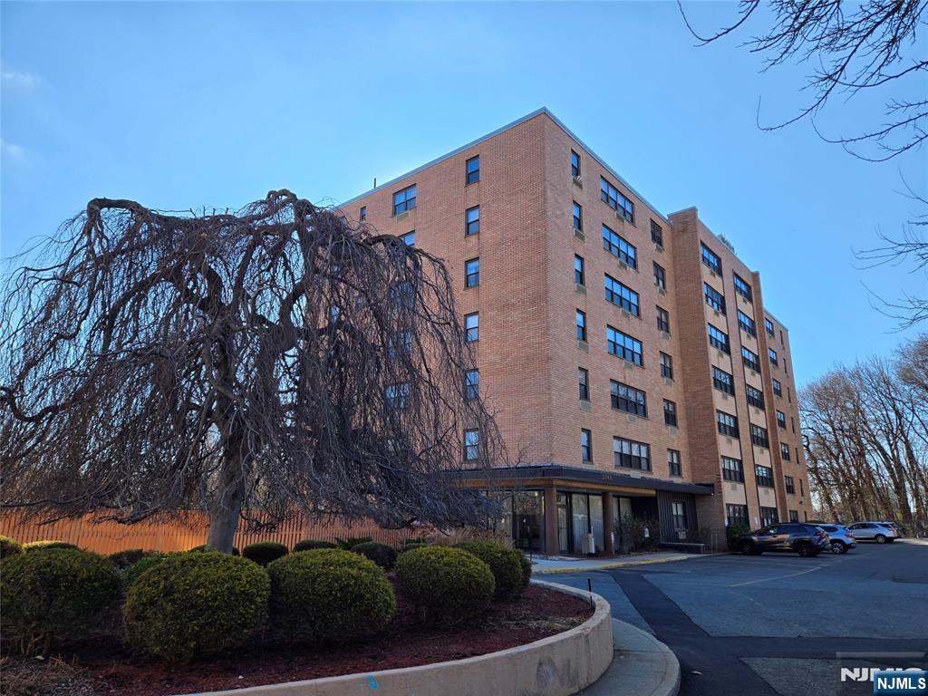 Welcome to this spacious and Sun filled apt.! It features a newly renovated kitchen, upgraded bathroom, hardwood floor throughout, large windows and ample storage. The apt. is on a very well maintained complex, quiet and within walk distance to NYC trans, grocery shopping and stores. Parking space through HOA, $40/mon. Building amenities incl. common area, outdoor pool, super on site & bike storage. Seller has NJ lic.