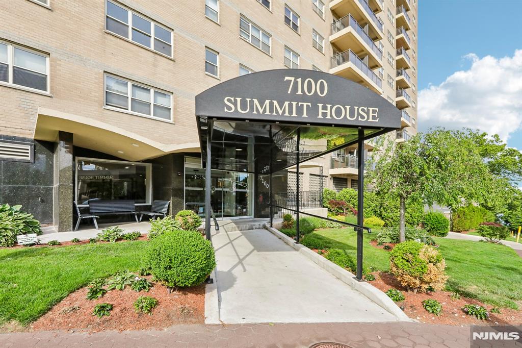 Enjoy full-service living in this well-appointed co-op featuring a doorman, elevator, heated pool, fitness center, on-site laundry and an intercom system. The kitchen is updated and there is hardwood throughout. Parking is available for a fee, subject to availability.