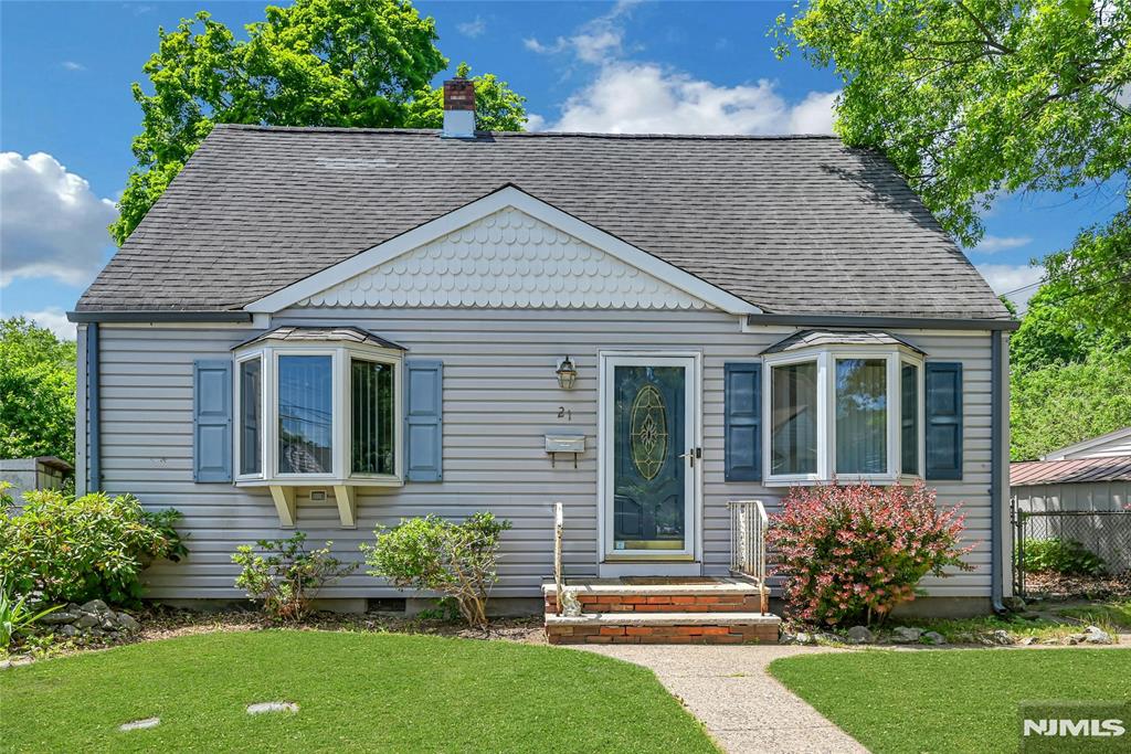Located in a quiet neighborhood sits this 3 bedroom 2 full bathroom cape cod style home! Upon walking in you will have a formal dining room to your right and a large living room to your left. A full bathroom and a recently renovated kitchen (2025) complete the first floor. The second floor has 3 spacious bedrooms and a recently updated full bathroom (2025). The fully fenced in backyard is a great place to entertain as it has a ton of space and even small deck. Easy for commuters being located close to public transportation and major highways. This home has so much potential as it awaits its future owner!