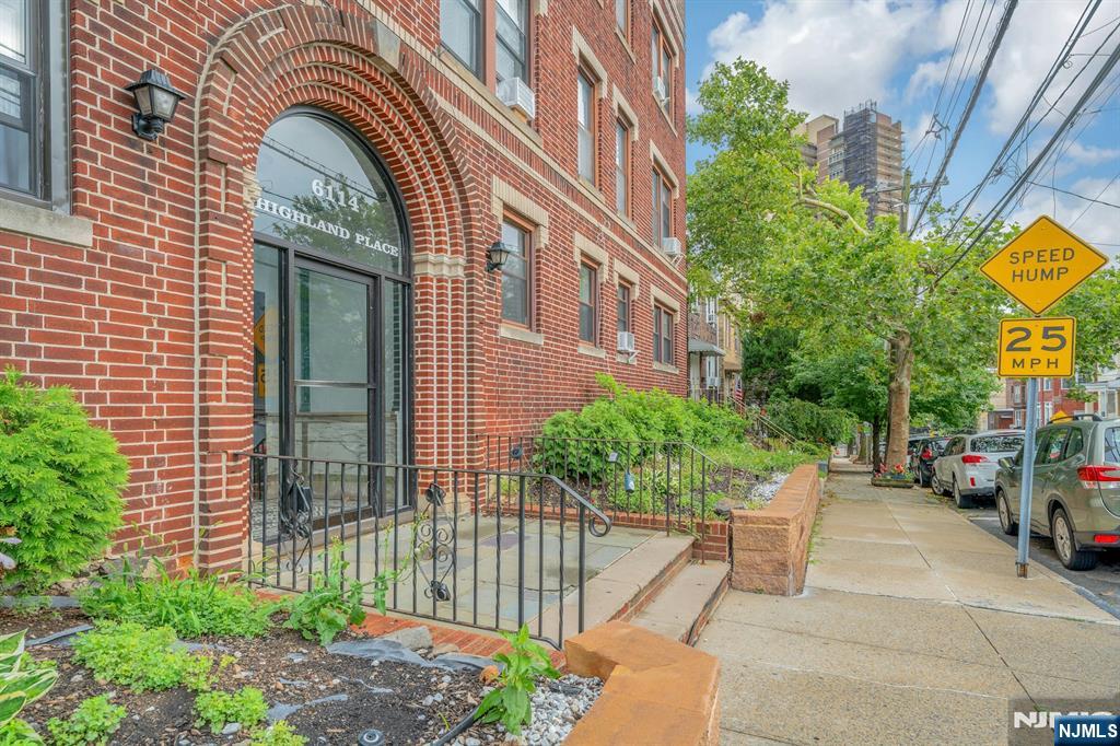 Welcome home to this beautiful 3 bedroom 1 bath condo a block away from desirable Blvd East. Spacious unit featuring 932 sq ft. Building has washer/dryer room and storage room. Blvd East offers shuttle to Port Imperial Ferry, Light Rail, and NJ Transit Bus Stops are all within walking distance. Close to shopping, restaurants, parks, places of worship and so much more!