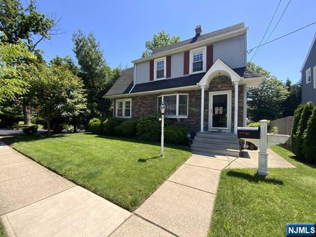 COMMUTERS DREAM, SHORT WALK TO NYC TRAINS AND BUSES. MOVE INTO THIS CHARMING BEAUTIFUL 3 BEDROOMS 2 FULL BATHS SIDE HALL COLONIAL, LOCATED ON A TREE-LINED STREET, A HIGHLY RATED SCHOOL IN BERGEN COUNTY. MUST SEE.