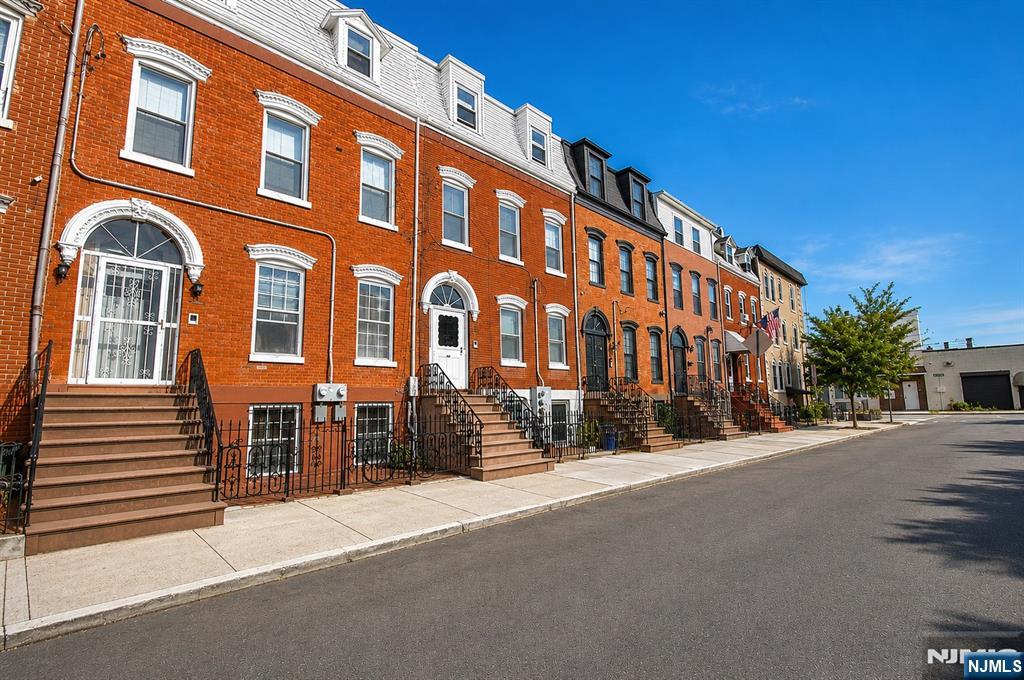 Bright and inviting apartment in the heart of Newark's vibrant Ironbound community just moments from Newark Penn Station with direct access to NYC and only 15 minutes from Newark Liberty International Airport. Features hardwood flooring, central air, well-maintained kitchen and bath, abundant natural light, and a flexible layout ideal for modern urban living. Conveniently located near restaurants, shopping, parks, and major transportation.
