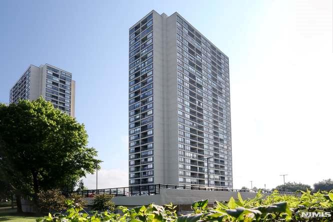 Desirable large 1 Bedroom,1 Bathroom on High Floor of Full service Luxury Building with Stunning Direct East River Views of New York West Side, GW Bridge and Hudson River. Large living room/Dining Area to Terrace. Spacious Bedroom Suite, Walk in Closet, Dressing Area/closet and full Bath. Approximately 1020Sq Ft. Premier Indoor Parking Spot transfers with Sale. Monthly breakdown- Mt-$ 1724.24+ Cap-$418.75+Garage Parking-$105.60 +Cable/Internet-$71.54 + Amenities- $ 20.00 TOTAL MONTHLY $ 2340.13. Property Taxes, U/L Mtg. Pool & Gym membership additional fee, 24 Hr doorman, Security, Community Room, 2 outdoor Pools, Pickleball and Tennis Ct, Convenience store/Deli on Premises. . Board Approval required,4:1 Income to Debt Ratio. All offers with credit report and 2 yr tax returns. Beautiful 28 acres of grounds set on the Palisades. A complex like no other.