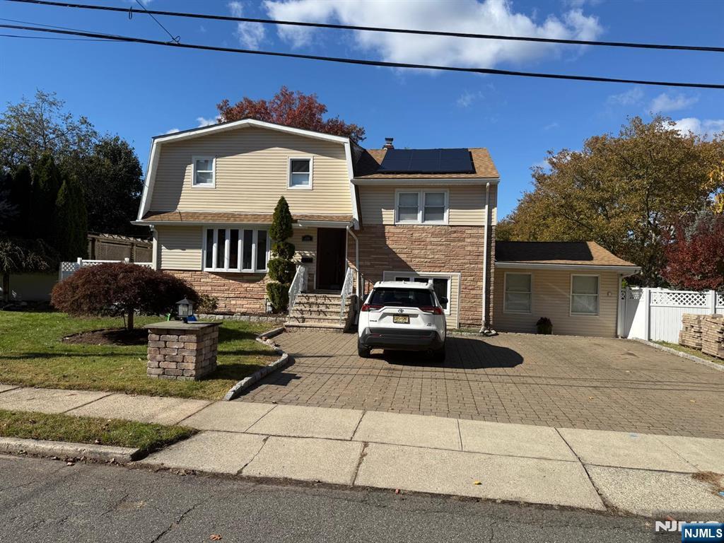 Lease Term & Utilities Clause This is a 12-month residential lease. Smoking is strictly prohibited inside the house and on the premises. Owner Responsibilities: Water Sewer Approximately 85% of the electricity bill (PSE&G) Tenant Responsibilities: Gas 15% of the electricity bill (PSE&G) The tenant agrees to maintain all accounts in good standing and make timely payments for any utilities assigned to them.