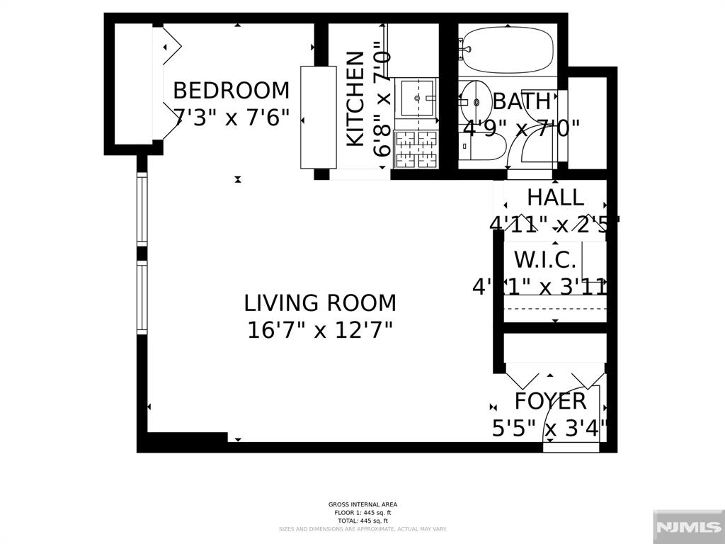Main image without alt text
