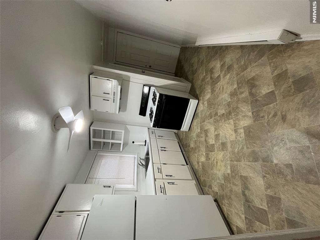 Ground floor studio apartment with separate outside private entrance. Freshly painted. Use of backyard. Bus stop is right on the corner. Excellent location for commuter. Tenant pays gas and electric. Landlord requires credit check, proof of income, and NTN report. No pets allowed. Street parking.