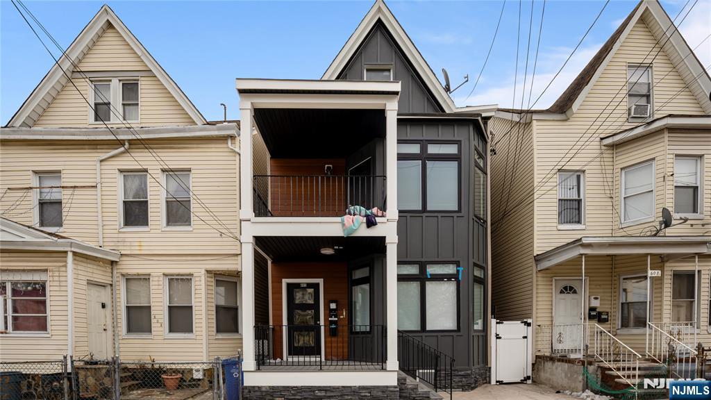 Calling All Investors! 3 Family Home in Paterson, NJ! Unit 1 and Unit 2 Occupied each currently on a $3200 monthly lease. Larger 4 bed unit is Vacant. Huge potential for Monthly income/cashflow. Welcome to 605 Madison Ave featuring a total of 10 bedrooms and 5 bathrooms. Unit 1: 3 beds, 2 baths, Central A/C. Unit 2: 3 beds, 2 baths, Central A/C. Unit 3: 4 beds, 1 bath. Full unfinished basement, backyard, and street parking.