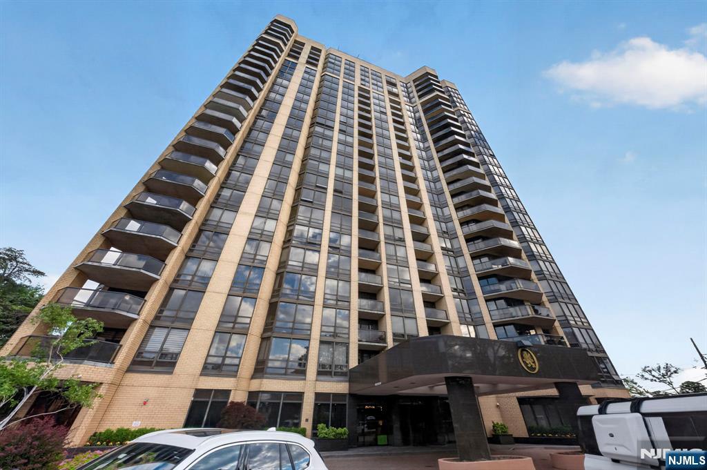 TRULY A RARE FIND! ENJOY LUXURY LIVING IN ONE OF FORT LEEâ€™S FINEST FULL-SERVICE BUILDINGS, ROYAL BUCKINGHAM. WELCOME HOME TO THIS ELEGANT 2BD, 2.5BATH PENTHOUSE WITH A GENEROUS 2400 SQ FT PLUS A PRIVATE BALCONY WITH BREATHTAKING HUDSON RIVER & GW BRIDGE VIEWS. THIS RESIDENCE FEATURES A SPACIOUS ENTRY FOYER, ELEGANT LIVING/DINING AREAS WITH A WOOD BURNING FIREPLACE, WET BAR, MODERN KITCHEN WITH SS APPLIANCES & BREAKFAST NOOK, IN-UNIT LAUNDRY, OVERSIZED PRIMARY SUITE, CUSTOM HUGE WALK-IN CLOSET AND SPA-LIKE BATH. BEAUTIFUL HARDWOOD FLOORS THROUGHOUT AND UPDATED BATHROOMS. ENJOY 24-HOUR CONCIERGE SERVICE AND FULL AMENITIES INCLUDING ROOFTOP POOL, FITNESS CENTER, PARTY/LOUNGE SPACE, VALET PARKING AND MORE. IDEALLY LOCATED NEAR THE GEORGE WASHINGTON BRIDGE, NYC TRANSIT, FORT LEEâ€™S DOWNTOWN DINING, HUDSON LIGHTS, FORT LEE HISTORIC PARK AND THE PALISADES RECREATION TRAILS. A RARE OPPORTUNITY FOR LUXURY, CONVENIENCE AND VIEWS IN THE HEART OF FORT LEE.